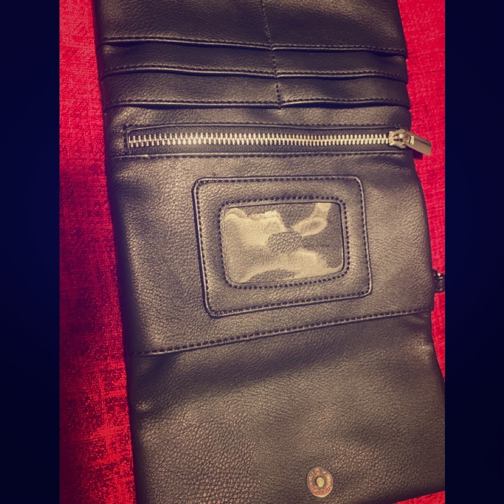New woman’s wallet